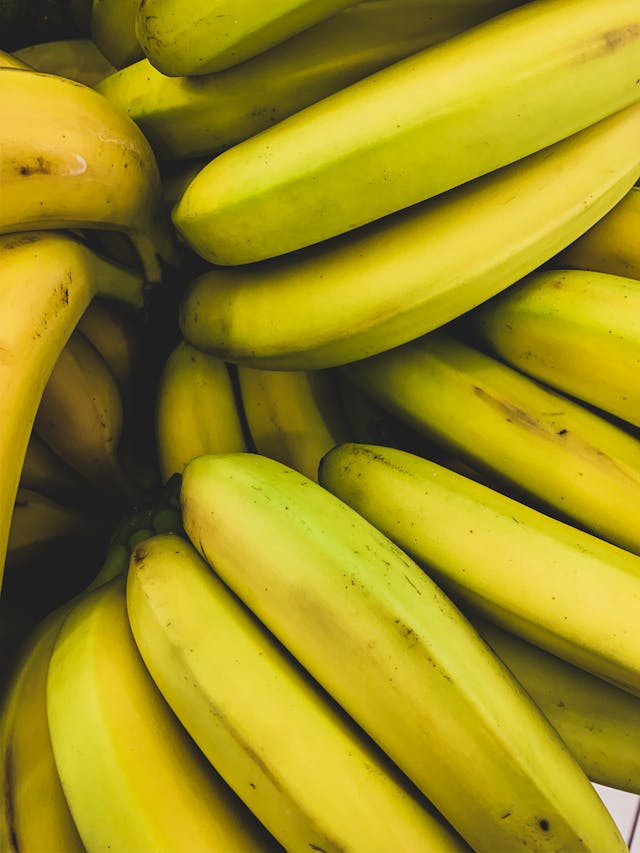Bananas frescas e maduras