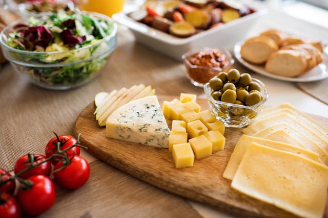 Tábua de queijos e aperitivos gourmet